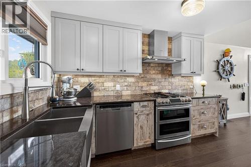 2023 Maple Boulevard, Port Dover, ON - Indoor Photo Showing Kitchen With Double Sink With Upgraded Kitchen