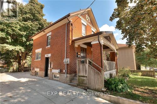 50 WALNUT STREET  Kitchener, ON N2G 1P6