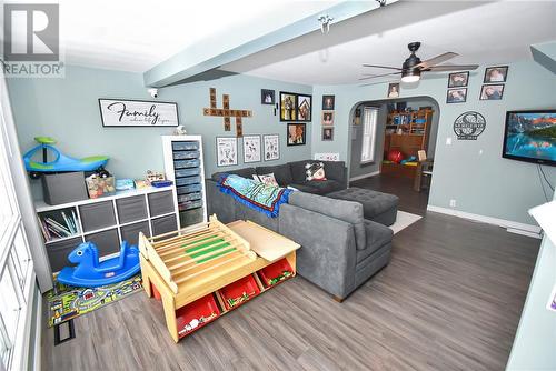 47 Second Ave, Coniston, ON - Indoor