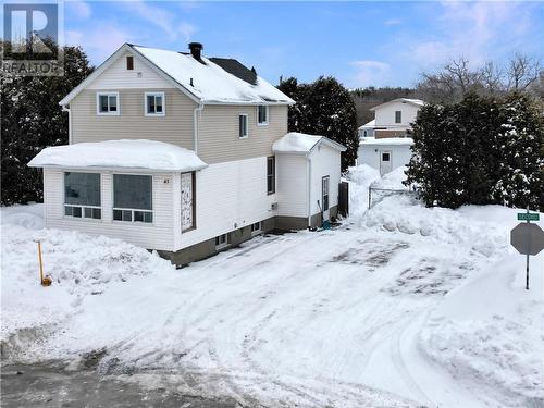 47 Second Ave, Coniston, ON - Outdoor