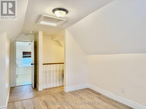 405 Upper Wentworth Street, Hamilton, ON - Indoor Photo Showing Bathroom