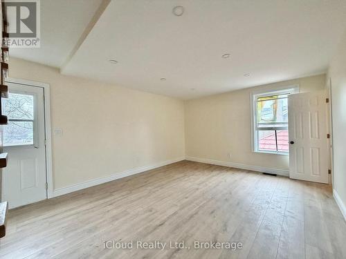 405 Upper Wentworth Street, Hamilton, ON - Indoor Photo Showing Other Room