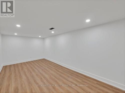 20 Hill Street, Hamilton, ON - Indoor Photo Showing Other Room