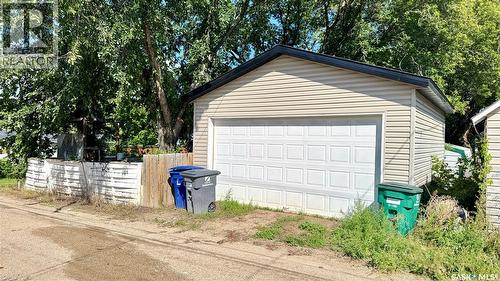 217 L Avenue N, Saskatoon, SK - Outdoor