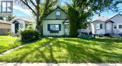 217 L AVENUE N  Saskatoon, SK S7L 2P3