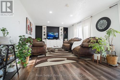 1982 Road 163, Perth South (Blanshard), ON 