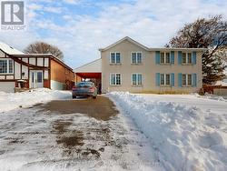 257 CHEROKEE BOULEVARD  Toronto, ON M2H 2J9