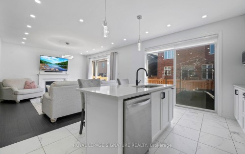 474 Violet Gate, Milton, ON - Indoor