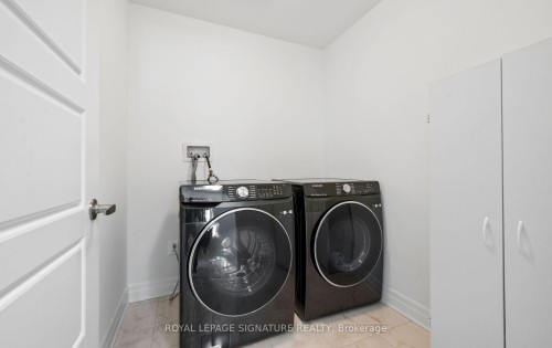 474 Violet Gate, Milton, ON - Indoor Photo Showing Laundry Room