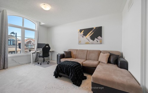 474 Violet Gate, Milton, ON - Indoor Photo Showing Living Room