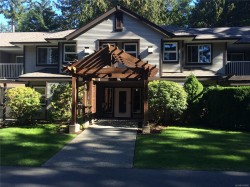 201-440 Schley Pl Qualicum Beach, BC V9K 2M5