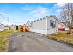 86 Glenmar DR  Fredericton, NB E3G 0S3