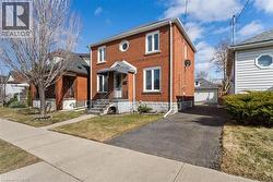 370 PALING Avenue  Hamilton, ON L8H 5K2