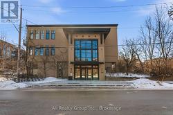 307 - 300 POWELL AVENUE Ottawa, ON K1S 5T3