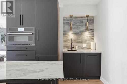 868 Danforth Place, Burlington, ON - Indoor