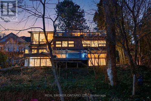 868 Danforth Place, Burlington, ON - Outdoor