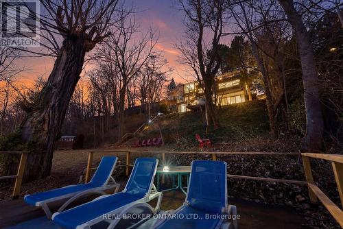 868 Danforth Place, Burlington, ON - Outdoor