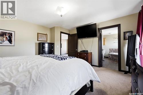2451 Linner Bay, Regina, SK - Indoor Photo Showing Bedroom
