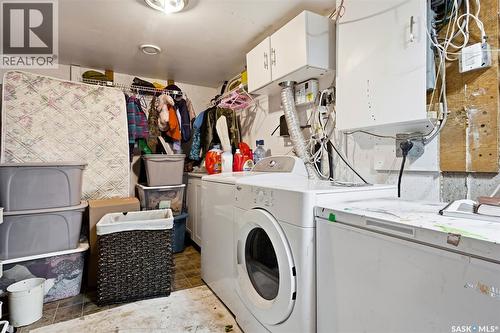 18 Marsh Crescent, Regina, SK - Indoor Photo Showing Laundry Room