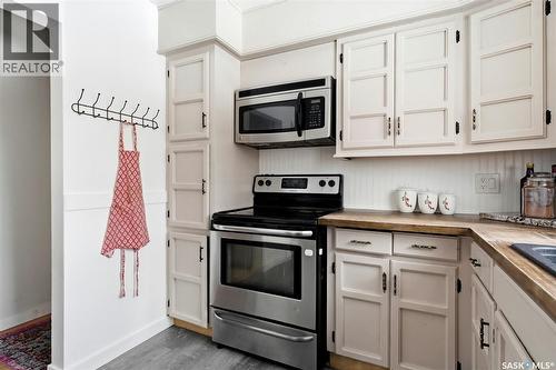 18 Marsh Crescent, Regina, SK - Indoor Photo Showing Kitchen