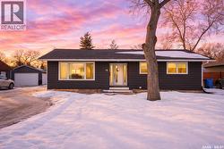 72 Dolphin BAY  Regina, SK S4S 4Z8