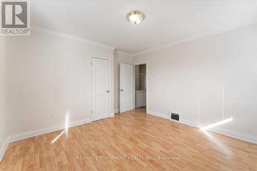 370 Paling Avenue, Hamilton, ON - Indoor Photo Showing Other Room