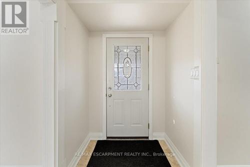 370 Paling Avenue, Hamilton, ON - Indoor Photo Showing Other Room