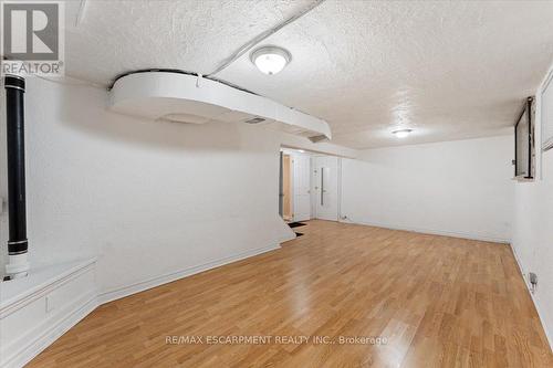 370 Paling Avenue, Hamilton, ON - Indoor Photo Showing Other Room