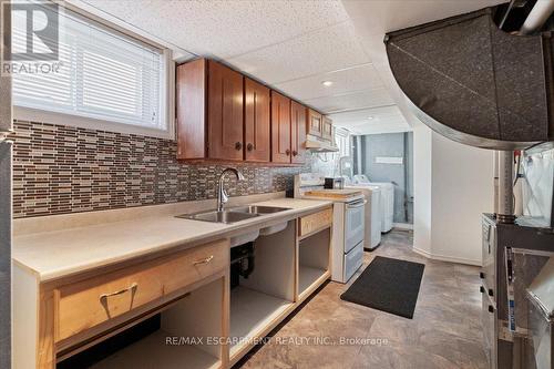 370 Paling Avenue, Hamilton, ON - Indoor Photo Showing Kitchen With Double Sink