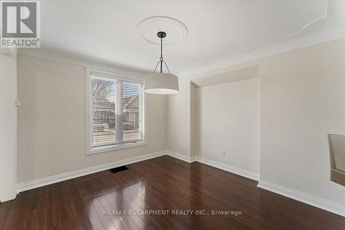 370 Paling Avenue, Hamilton, ON - Indoor Photo Showing Other Room