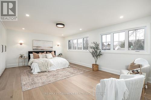 251 Glen Afton Drive, Burlington, ON - Indoor Photo Showing Bedroom