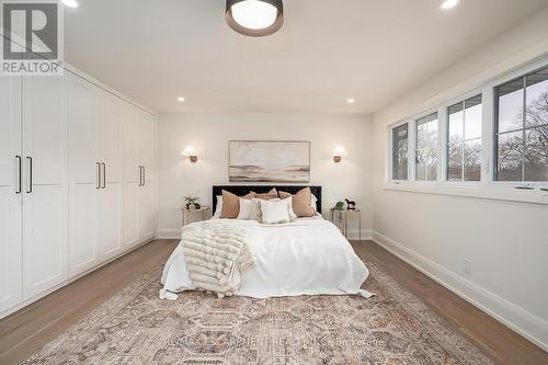251 Glen Afton Drive, Burlington, ON - Indoor Photo Showing Bedroom