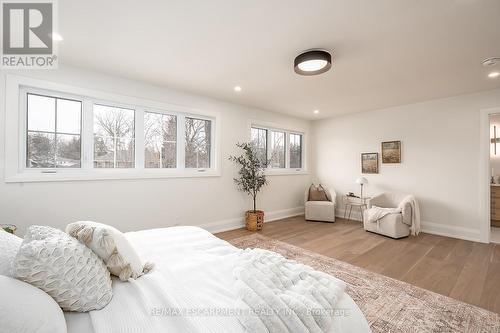 251 Glen Afton Drive, Burlington, ON - Indoor Photo Showing Bedroom