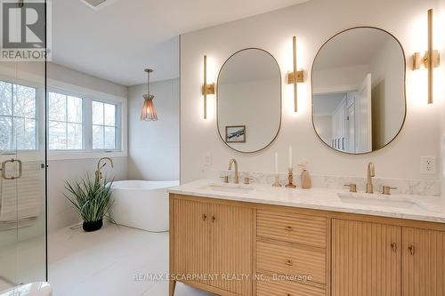 251 Glen Afton Drive, Burlington, ON - Indoor Photo Showing Bathroom