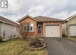416 ABOUND CRESCENT Peterborough (Ashburnham Ward 4), ON K9J 8S2