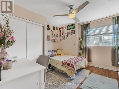 4057 Donnic Drive, Burlington, ON - Indoor Photo Showing Bedroom