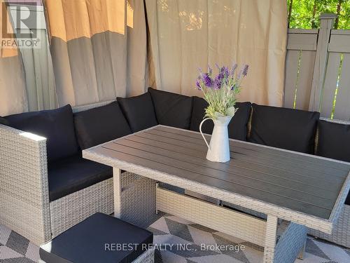 4057 Donnic Drive, Burlington, ON -  With Deck Patio Veranda With Exterior