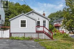 17 Melrose Avenue  Halifax, NS B3N 2E3