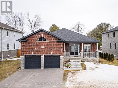 15 EMERALD STREET  Wasaga Beach, ON L9Z 0K8