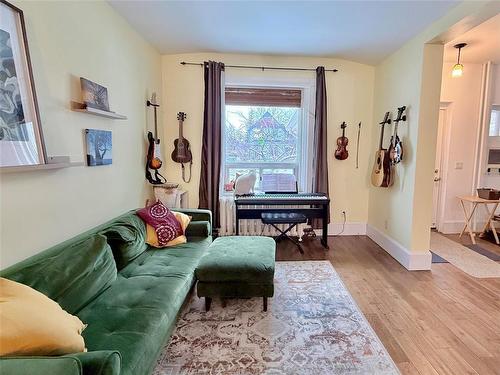 50 Purcell Avenue, Winnipeg, MB - Indoor
