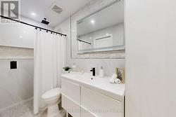 6006 SUNDANCE PLACE  Mississauga, ON L5N 2B4