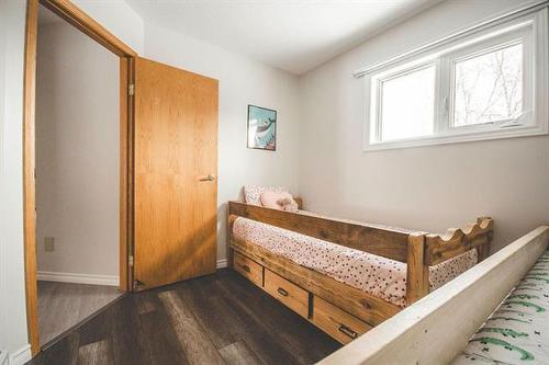 10 Douglas Dr, Alexander, MB 