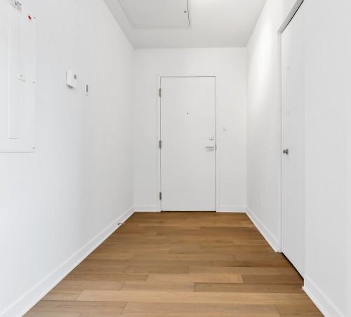 Mud Room - 503-1160 Rue Mackay, Montréal (Ville-Marie), QC - Indoor Photo Showing Other Room