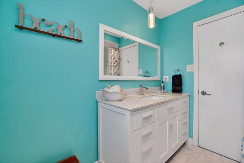 Salle de bains - 1745 Rue Socrate, Brossard, QC - Indoor Photo Showing Bathroom