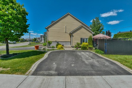 Stationnement - 11397 Rue Maisonneuve, Mirabel, QC - Outdoor