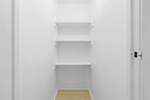 Storage - 27 Boul. De Lucerne, Gatineau (Aylmer), QC - Indoor With Storage