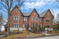 843 Rue du Chardonnay  Sherbrooke (Les Nations), QC J1L 0C3