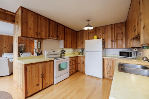 Cuisine - 113 Ch. Ross, Wentworth, QC - Indoor Photo Showing Kitchen With Double Sink