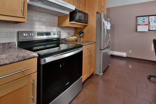 Cuisine - 693 Rue Victoria, Baie-D'Urfé, QC - Indoor Photo Showing Kitchen