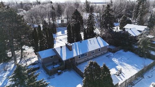 Photo aérienne - 693 Rue Victoria, Baie-D'Urfé, QC - Outdoor